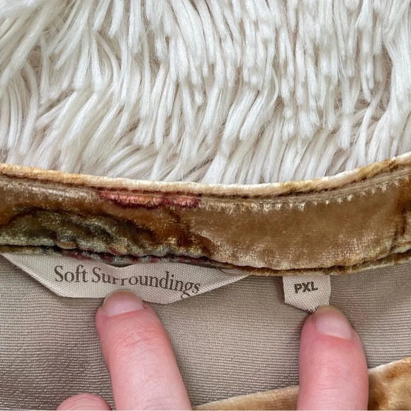 Soft Surroundings Gold Velour Floral Pullover Long Sleeve Top Silk Rayon SZ XLP - Picture 5 of 9